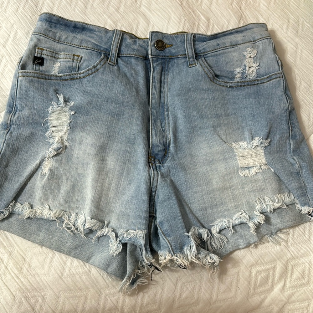 Light Wash Jean Short